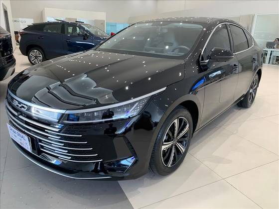 BYD KING 1.5 DM-I PHEV GS AUTOMÁTICO BYD KING 1.5 DM-I PHEV GS AUTOMÁTICO